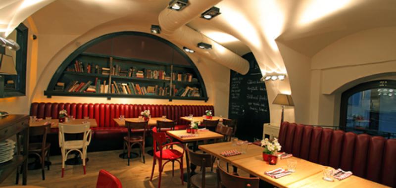 INTERIOR DEL PEST BUDA